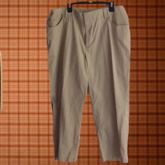 Women's Venezia Khaki Pants - Picture 8 of 9